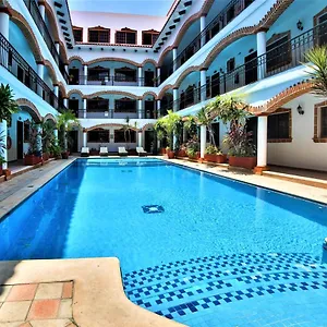 Hotel Colonial, Playa del Carmen