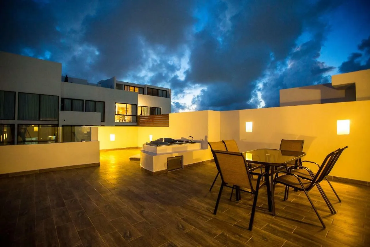 Paraiso Magico Suites Playa del Carmen Messico